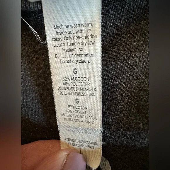 Taylor Swift Black & White 'Stadium Tour' Graphic Tee - Picture 6 of 7